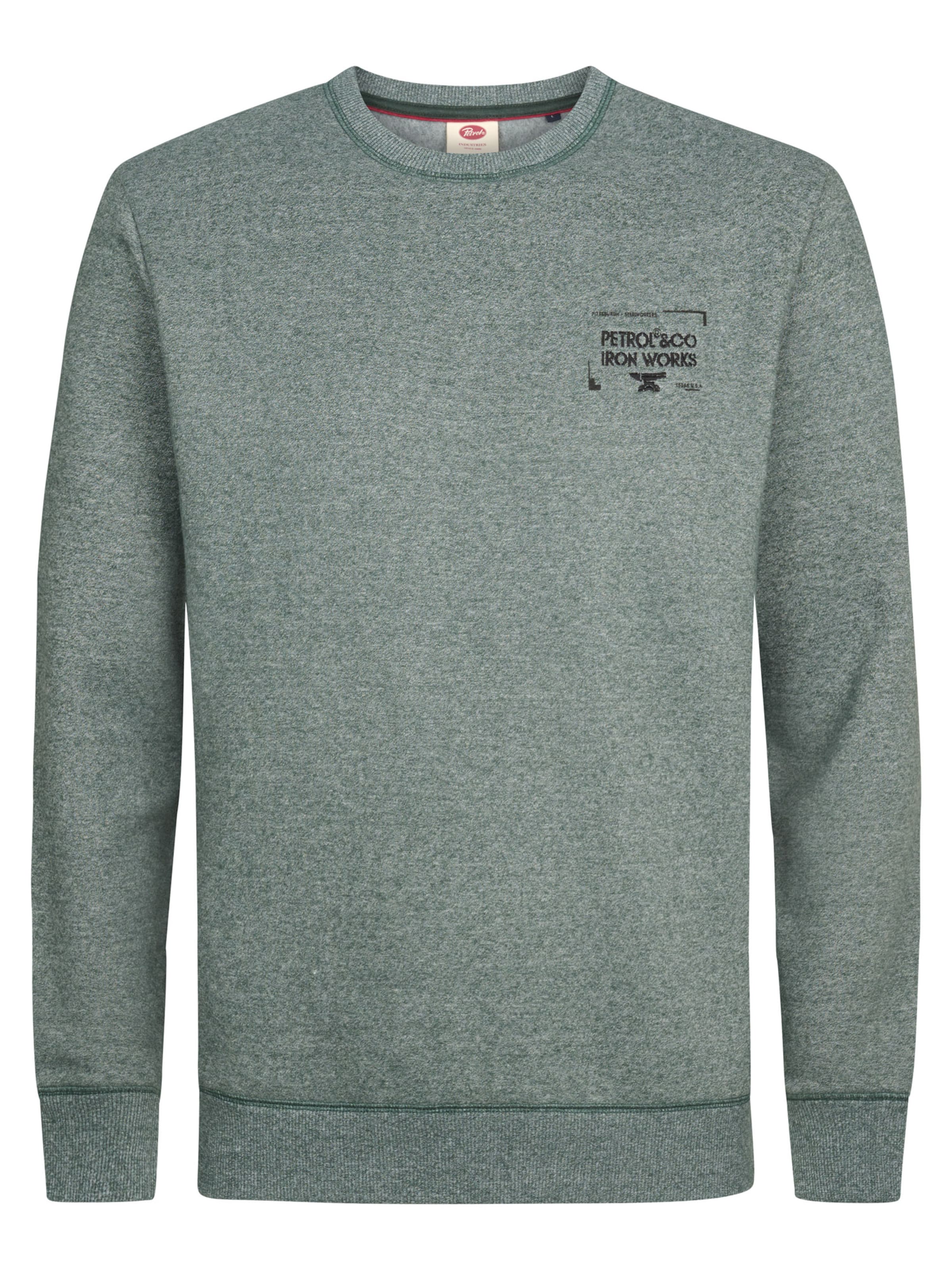 Petrol Industries Sweatshirt in Groen: voorkant