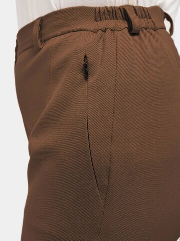 Goldner Slimfit Hose 'CARLA ' in Braun