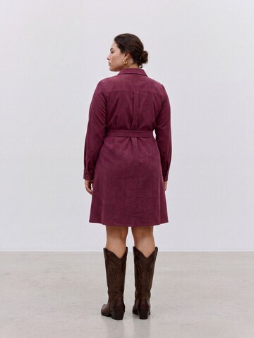 Vero Moda Curve Blousejurk 'SANDY' in Rood