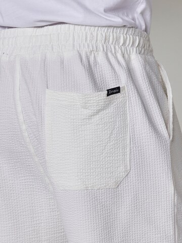 Loosefit Pantalon KOROSHI en blanc