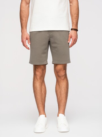 regular Pantaloni sportivi di Ombre in verde