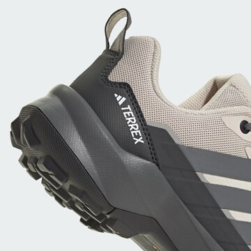 Scarpa bassa 'Skychaser AX5' di ADIDAS TERREX in beige