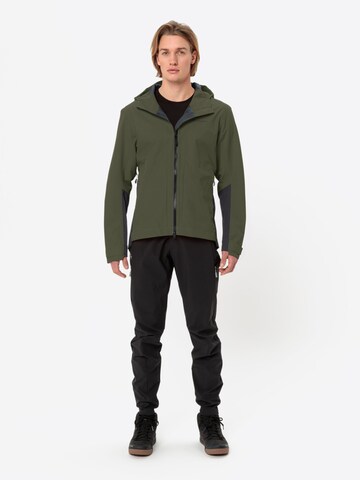 VAUDE Outdoor jacket 'M Moab Pro Rain J' in Green