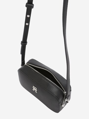 TOMMY HILFIGER Tasche 'Emblem' in Schwarz