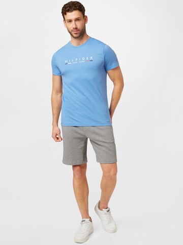 TOMMY HILFIGER T-Shirt 'New York' in Blau