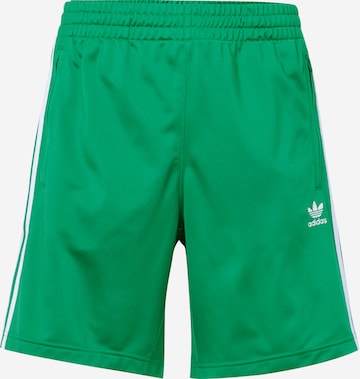 Regular Pantaloni de la ADIDAS ORIGINALS pe verde: față