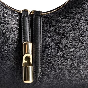 FURLA Schultertasche  'Goccia' in Grau