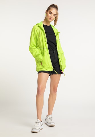 MYMO Between-Season Jacket in Green