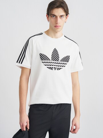 ADIDAS ORIGINALS Футболка в Белый: спереди