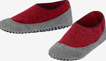 FALKE Socks 'Cosyshoe' in Red: front