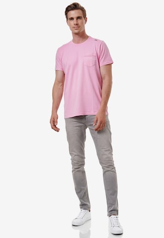 Rusty Neal T-Shirt in Pink