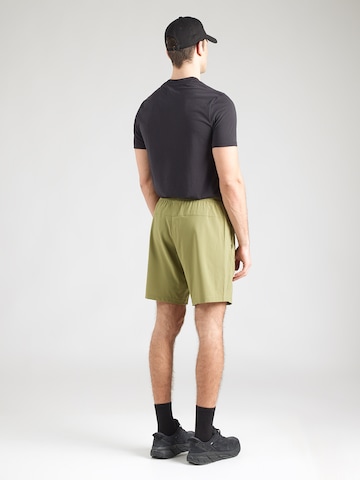 Reebok Szabványos Sportnadrágok 'WOR' - zöld