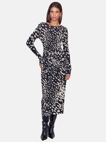 Lipsy Dress in Black: front