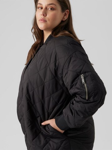 Manteau mi-saison Vero Moda Curve en noir