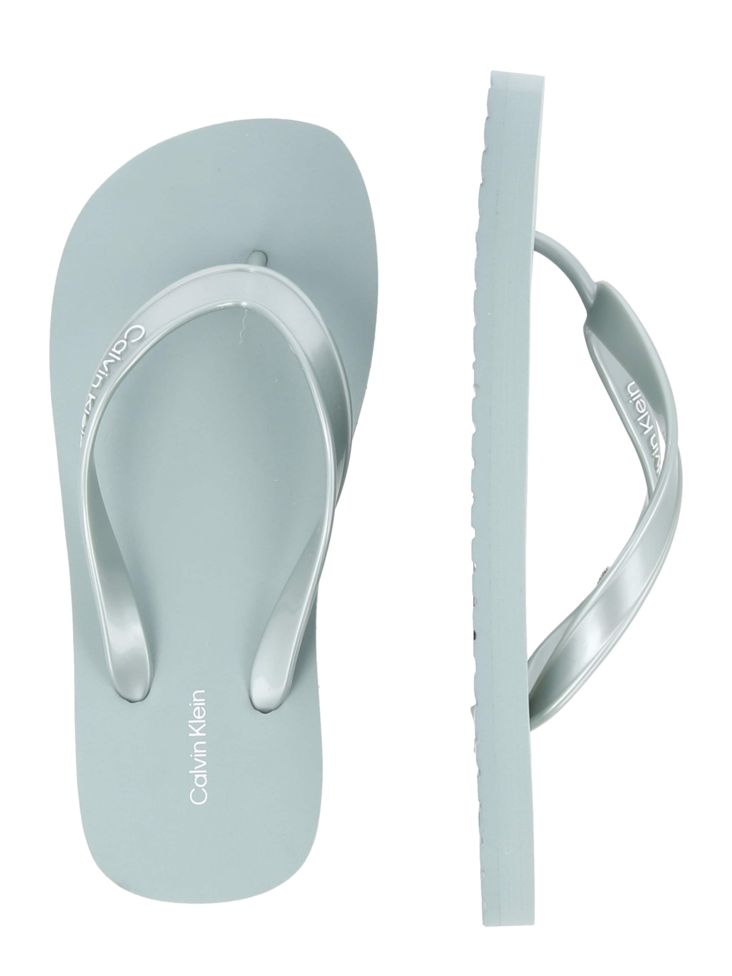 žalia Calvin Klein Šlepetės per pirštą 'Arwa'