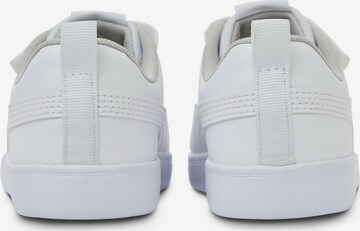 Sneaker 'Courtflex v2' di PUMA in bianco