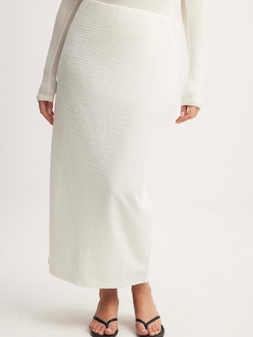 NA-KD Skirt in White: front
