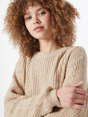 In The Style Sweater 'Jossa' in Beige