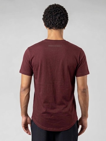 UNORGANIZED BRAND - Camiseta 'BASIC RUNDER SAUM T25' en rojo
