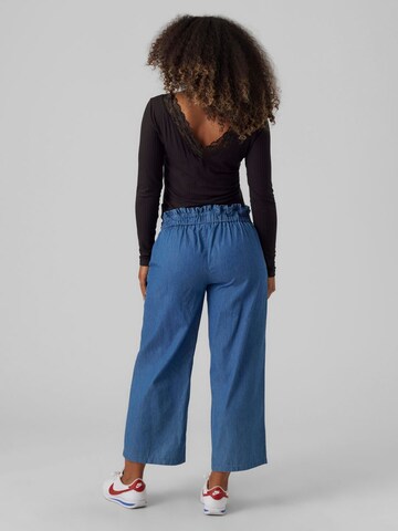 Regular Pantalon 'VIBBE' MAMALICIOUS en bleu