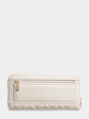 GUESS Wallet 'Cheryl' in Pink