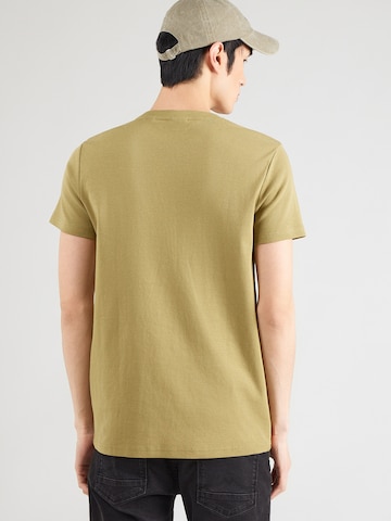 MUSTANG Μπλουζάκι 'Allen' σε πράσινο