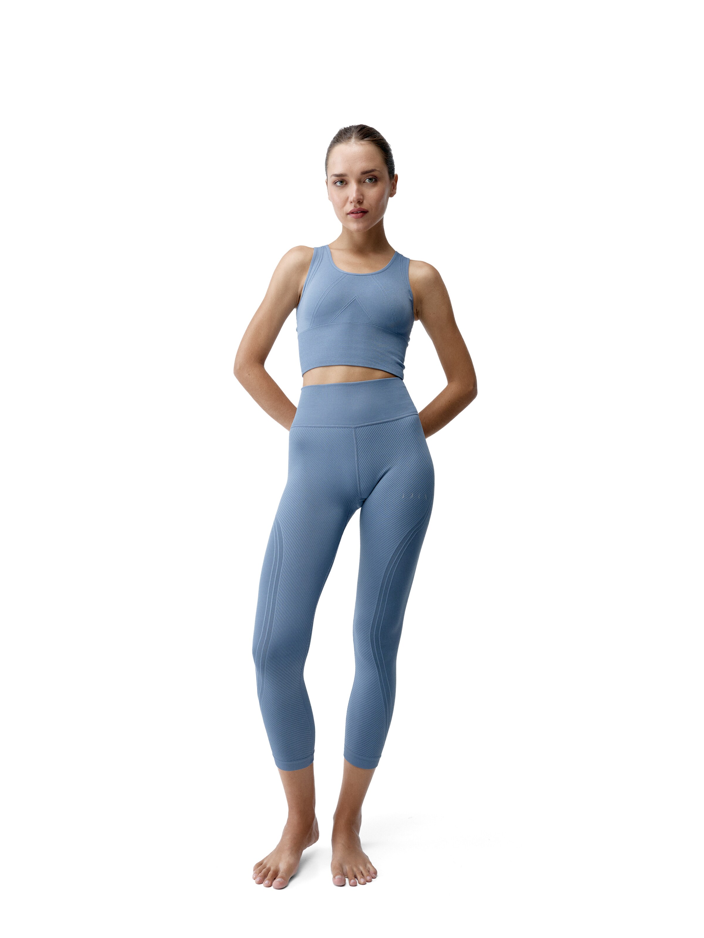 Born Living Yoga Sports top 'Mandira' in Grey