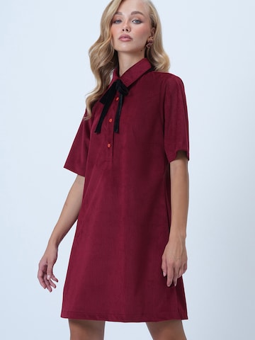 Trend Alaçatı Stili - Vestido en rojo
