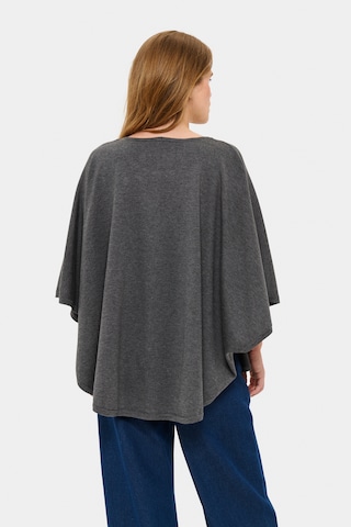 SAINT TROPEZ Poncho in Grau