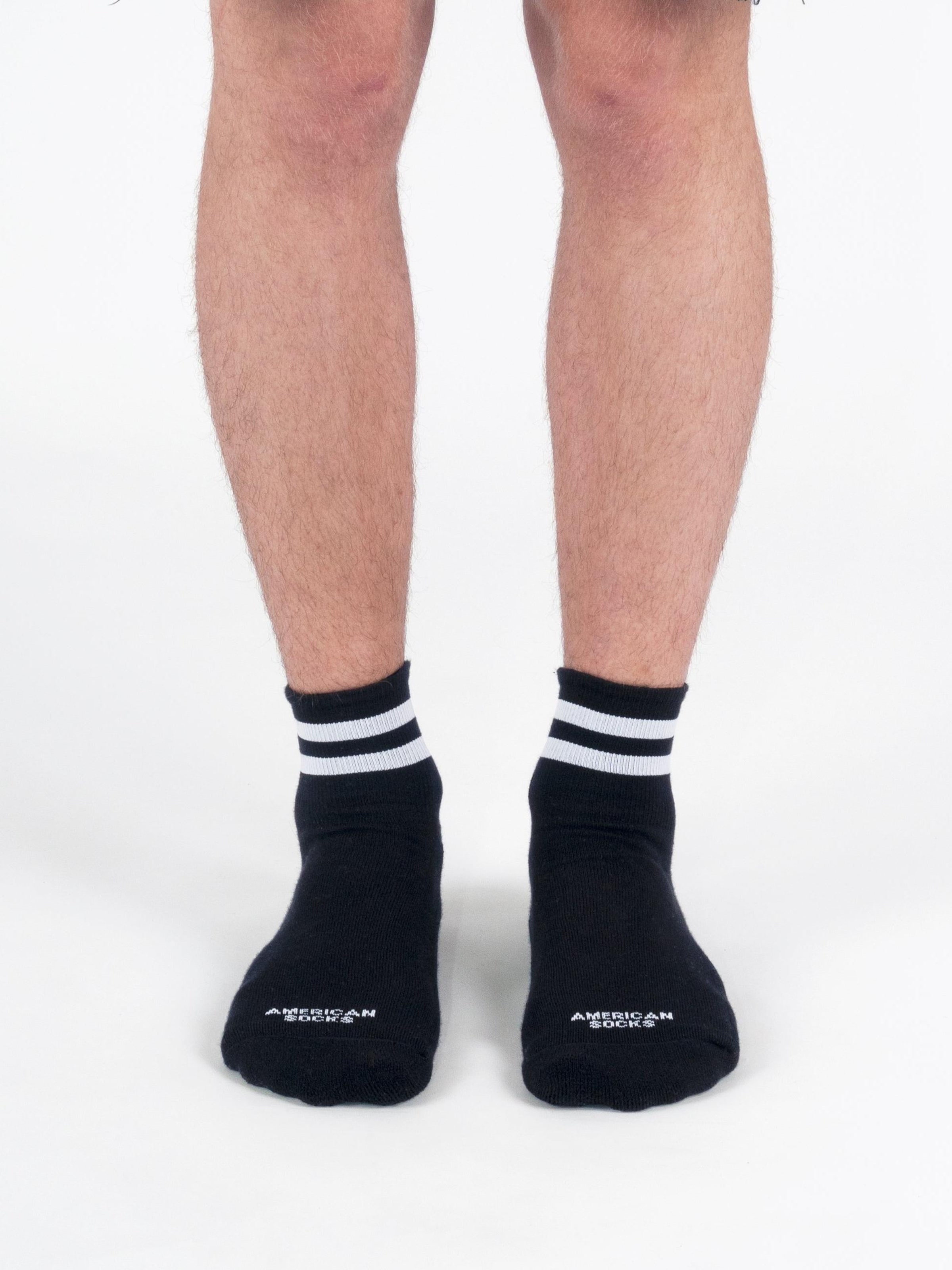 Chaussure basse American Socks en noir : devant