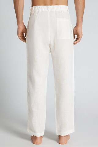 IUMAN Intimissimi Regular Hose in Weiß