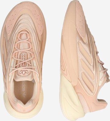 ADIDAS ORIGINALS Låg sneaker 'Ozelia' i rosa