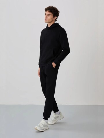 Tommy Life Sweat suit in Black