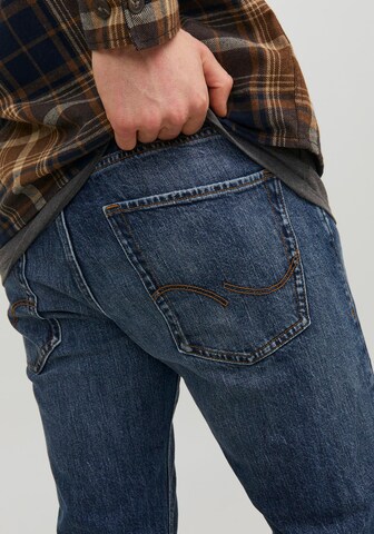 regular Jeans di JACK & JONES in blu