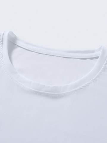 YOUTHUP Performance Shirt 'Hautluft' in White