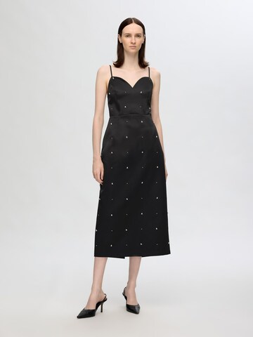 SELECTED Kjole i sort: forside