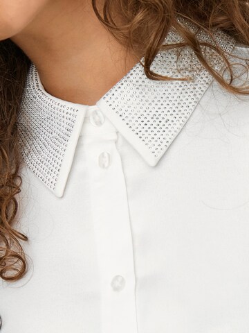 Camicia da donna 'ONLVonny' di ONLY in bianco