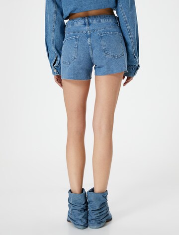 Koton Regular Shorts in Blau