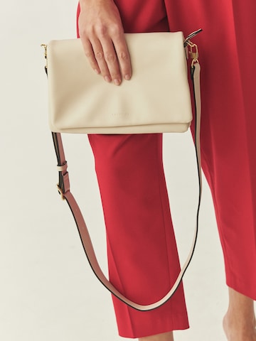 TATUUM - Mala de ombro 'Caressa' em branco