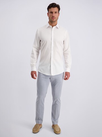 Fit confort Chemise PIERRE CARDIN en blanc