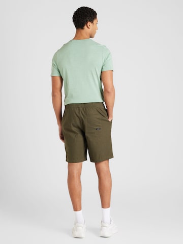 Regular Pantaloni de la BLEND pe verde