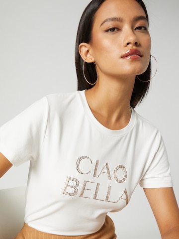 T-shirt 'Isabella' Bella x ABOUT YOU en blanc