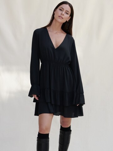 A LOT LESS Φόρεμα 'Liliana' σε μαύρο