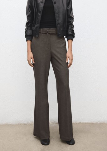 MANGO Regular Pleat-Front Pants 'Carlota' in Brown: front