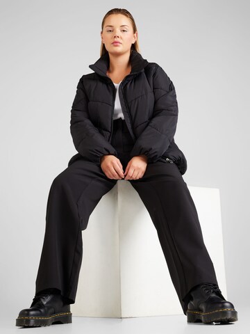 EVOKED - Pierna ancha Pantalón 'VIIVY' en negro