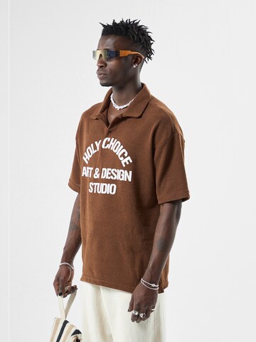 T-Shirt 'Broom' VAMOS CLO en marron