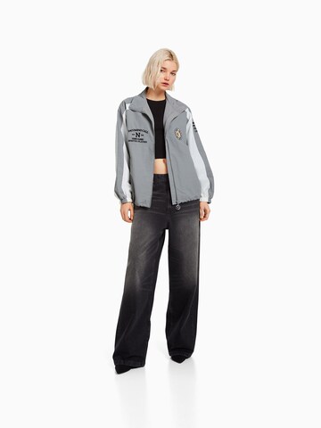 Veste mi-saison Bershka en gris