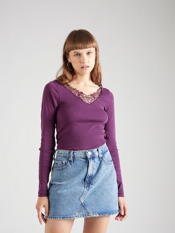 T-shirt 'KIRA' ONLY en violet : devant