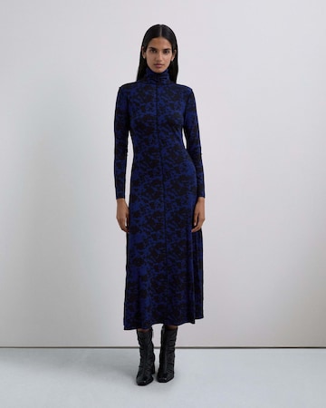 Scalpers Kleid 'Scjerseyoverlock' in Blau: Vorderseite