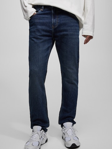 Pull&Bear Regular Jeans in Blau